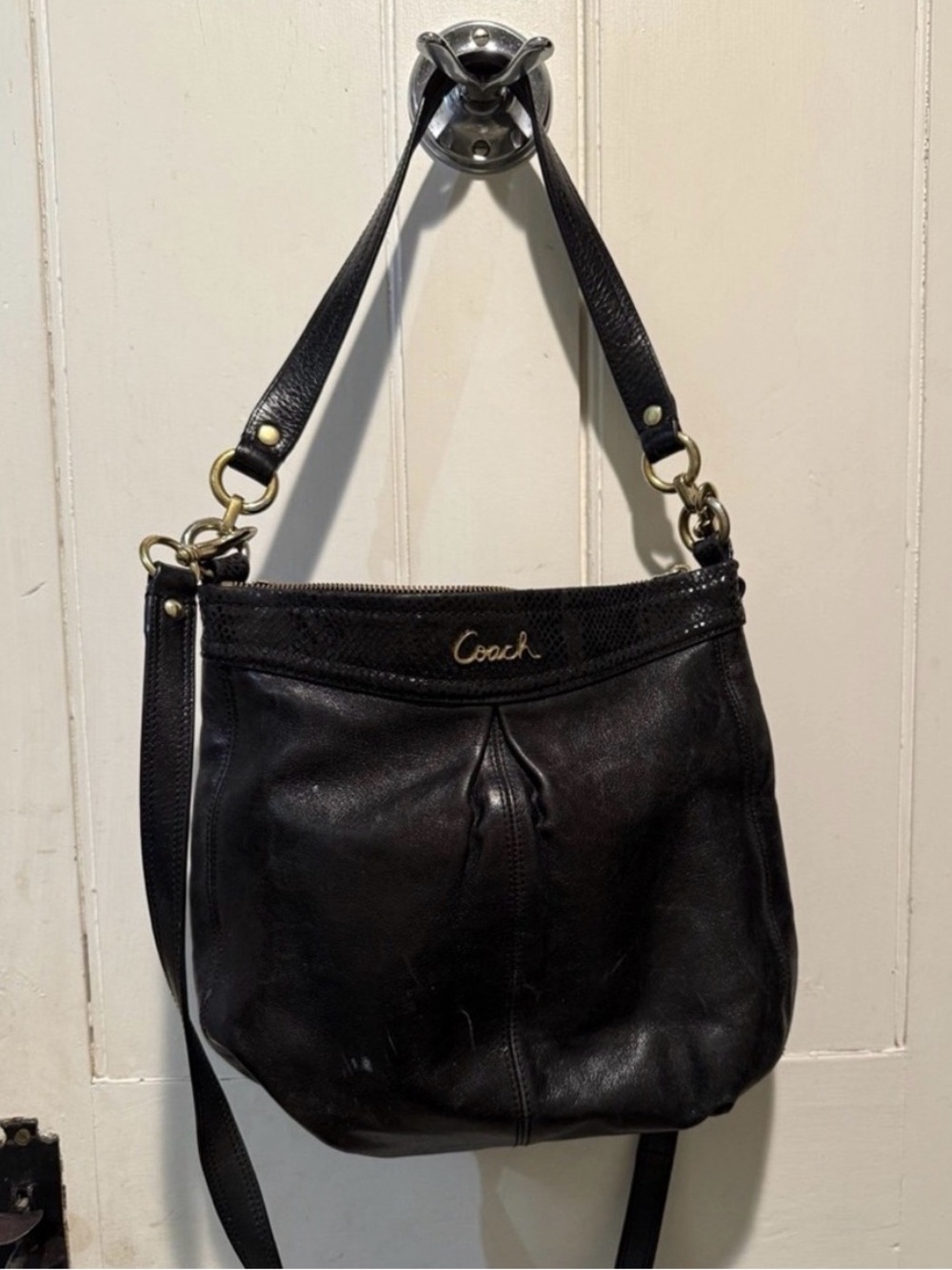 Coach Ashley Black Leather Shoulder Crossbody Bag with Reptile Detailing F20116